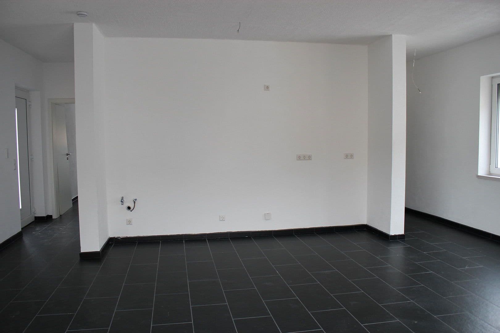 Pronájem bytu 3+1 85 m², Blaustein, Bádensko-Württembersko Pronájem bytu 3+1 85 m², Blaustein, Bádensko-Württembersko