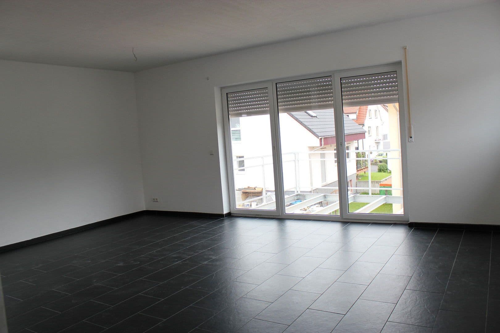 Pronájem bytu 3+1 85 m², Blaustein, Bádensko-Württembersko Pronájem bytu 3+1 85 m², Blaustein, Bádensko-Württembersko