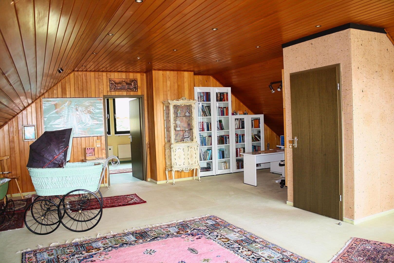 Prodej domu 245 m², pozemek 795 m², Niedernhausen, Hessen Prodej domu 245 m², pozemek 795 m², Niedernhausen, Hessen