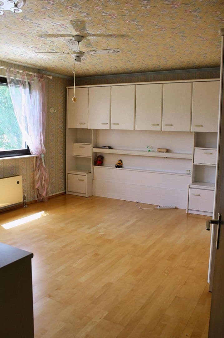 Prodej domu 245 m², pozemek 795 m², Niedernhausen, Hessen Prodej domu 245 m², pozemek 795 m², Niedernhausen, Hessen