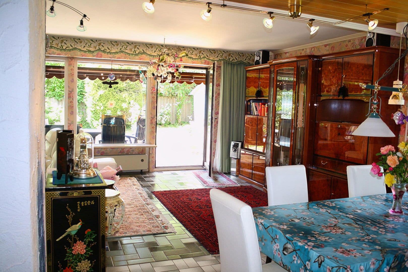 Prodej domu 245 m², pozemek 795 m², Niedernhausen, Hessen Prodej domu 245 m², pozemek 795 m², Niedernhausen, Hessen