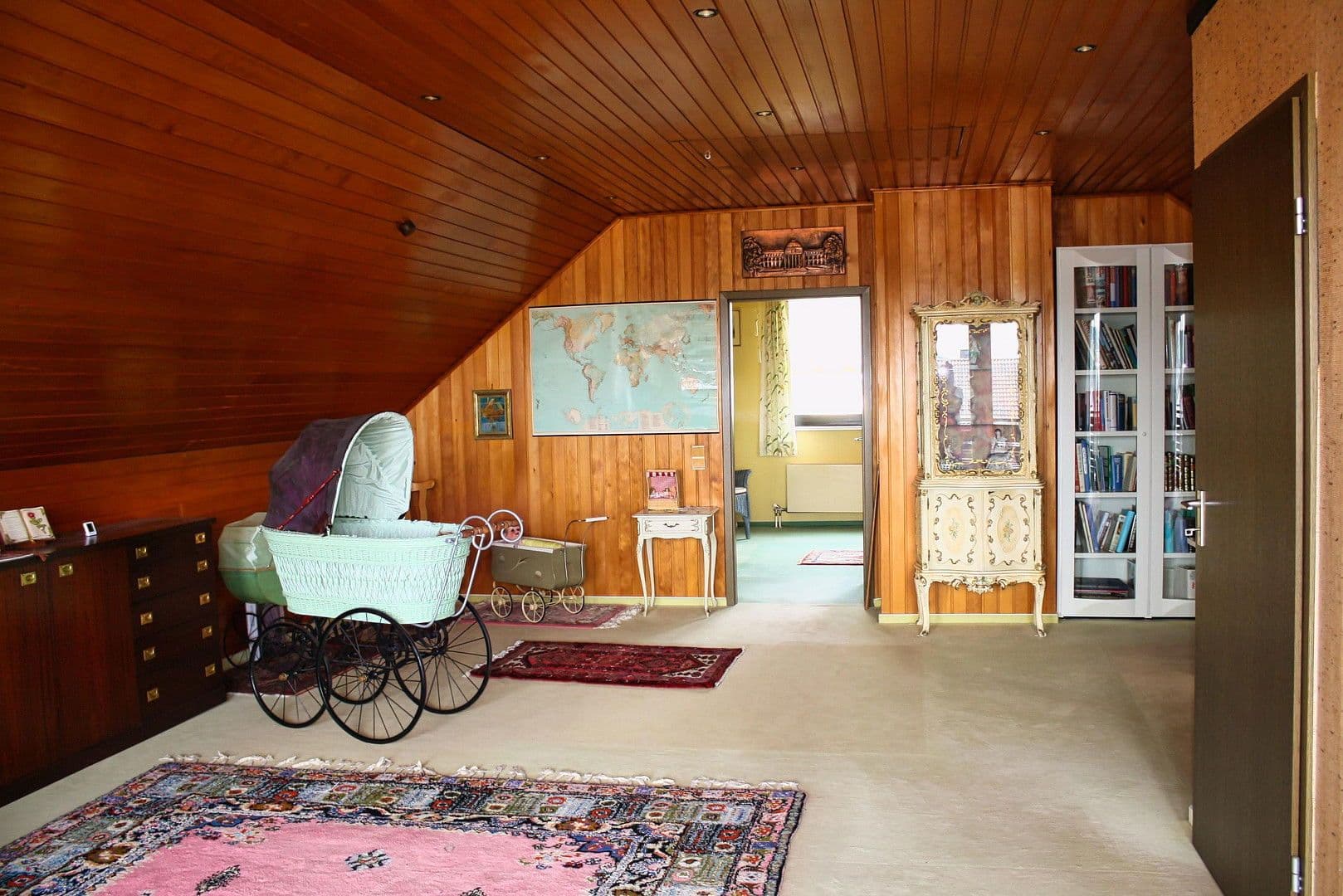 Prodej domu 245 m², pozemek 795 m², Niedernhausen, Hessen Prodej domu 245 m², pozemek 795 m², Niedernhausen, Hessen