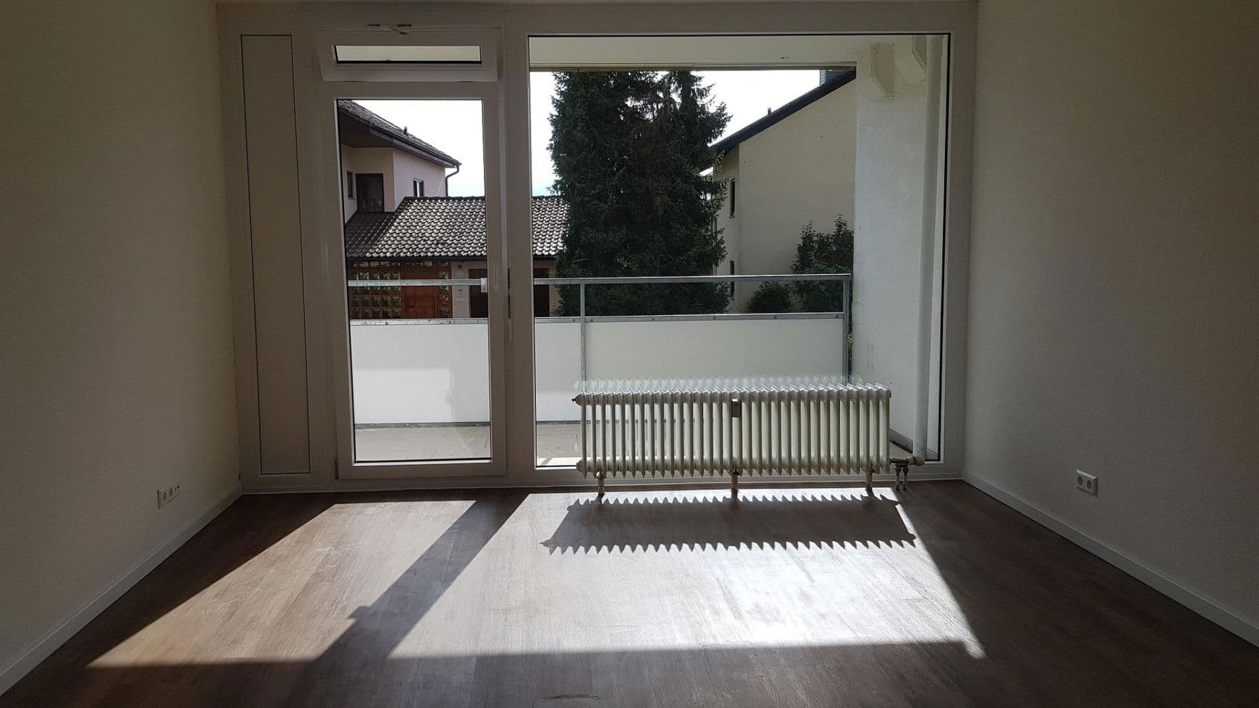 Pronájem bytu 3+1 89 m², Linzgaustraße 10, Uhldingen-Mühlhofen, Bádensko-Württembersko Pronájem bytu 3+1 89 m², Linzgaustraße 10, Uhldingen-Mühlhofen, Bádensko-Württembersko