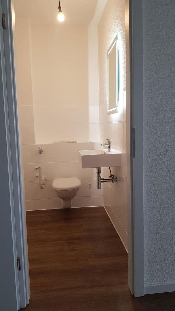 Pronájem bytu 3+1 89 m², Linzgaustraße 10, Uhldingen-Mühlhofen, Bádensko-Württembersko Pronájem bytu 3+1 89 m², Linzgaustraße 10, Uhldingen-Mühlhofen, Bádensko-Württembersko