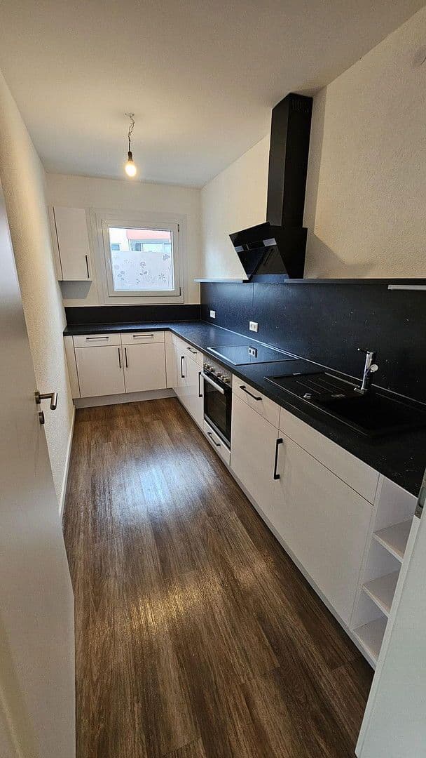 Pronájem bytu 3+1 89 m², Linzgaustraße 10, Uhldingen-Mühlhofen, Bádensko-Württembersko Pronájem bytu 3+1 89 m², Linzgaustraße 10, Uhldingen-Mühlhofen, Bádensko-Württembersko