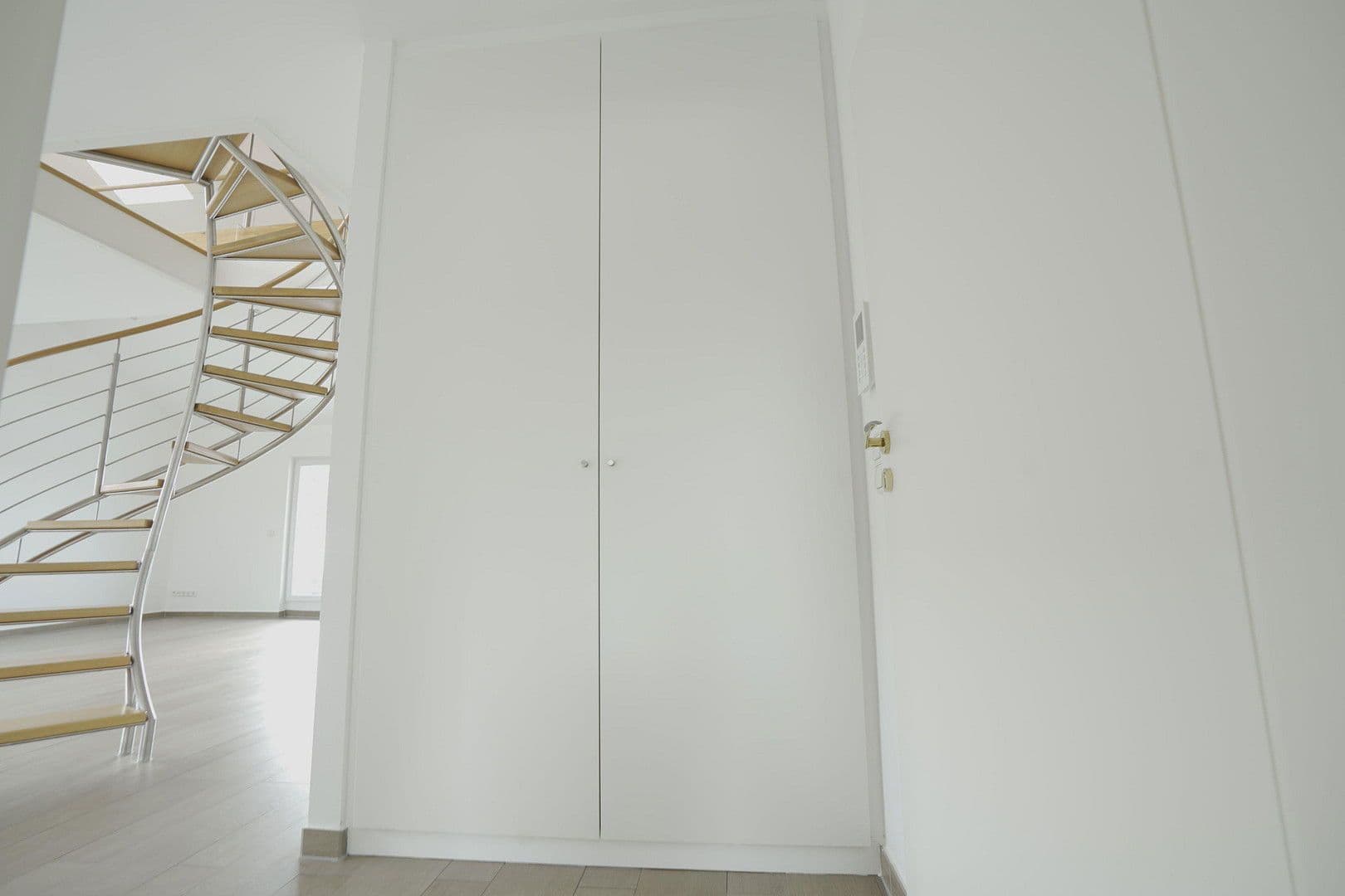 Pronájem bytu 4+1 147 m², München, Bavorsko Pronájem bytu 4+1 147 m², München, Bavorsko