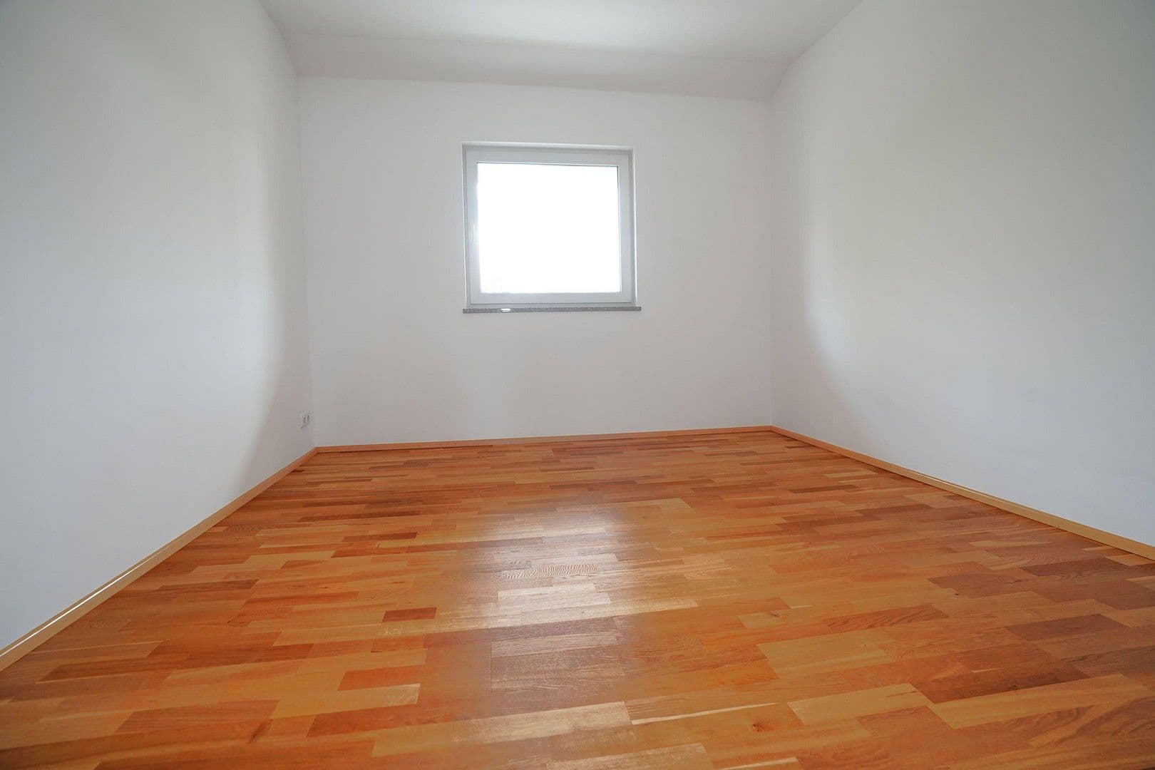 Pronájem bytu 4+1 147 m², München, Bavorsko Pronájem bytu 4+1 147 m², München, Bavorsko