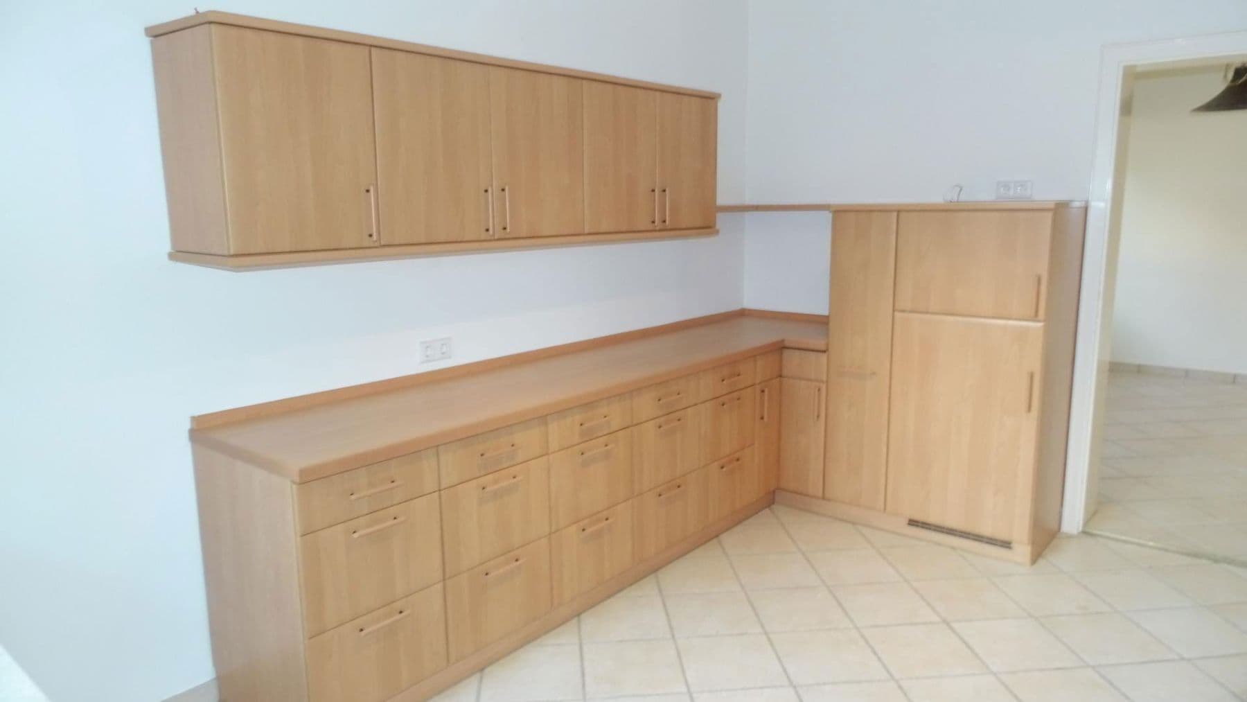 Pronájem bytu 4+1 130 m², Schwimmbadstraße 7, Bad Herrenalb, Bádensko-Württembersko Pronájem bytu 4+1 130 m², Schwimmbadstraße 7, Bad Herrenalb, Bádensko-Württembersko