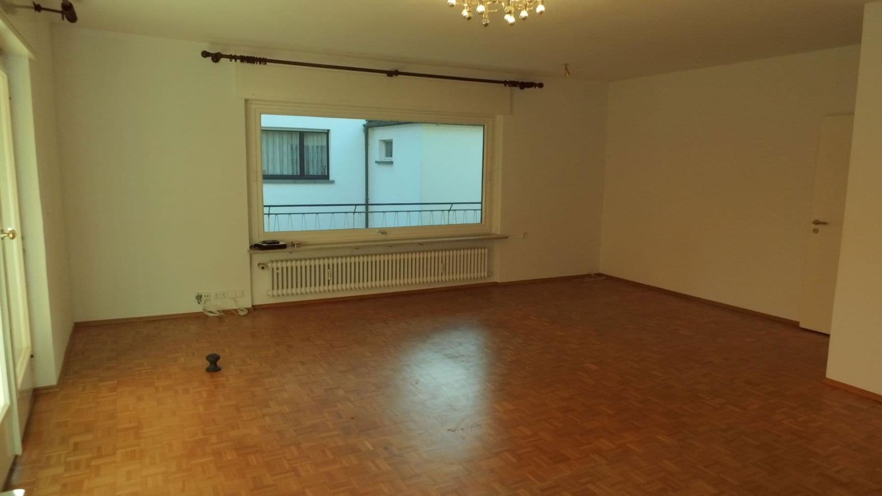 Pronájem bytu 4+1 130 m², Schwimmbadstraße 7, Bad Herrenalb, Bádensko-Württembersko Pronájem bytu 4+1 130 m², Schwimmbadstraße 7, Bad Herrenalb, Bádensko-Württembersko