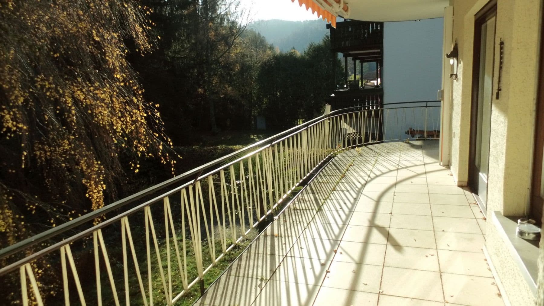 Pronájem bytu 4+1 130 m², Schwimmbadstraße 7, Bad Herrenalb, Bádensko-Württembersko Pronájem bytu 4+1 130 m², Schwimmbadstraße 7, Bad Herrenalb, Bádensko-Württembersko