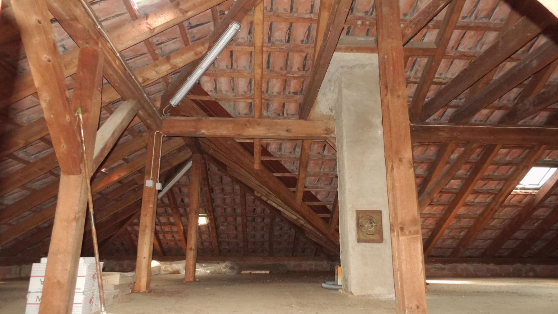 Pronájem bytu 4+1 130 m², Schwimmbadstraße 7, Bad Herrenalb, Bádensko-Württembersko Pronájem bytu 4+1 130 m², Schwimmbadstraße 7, Bad Herrenalb, Bádensko-Württembersko