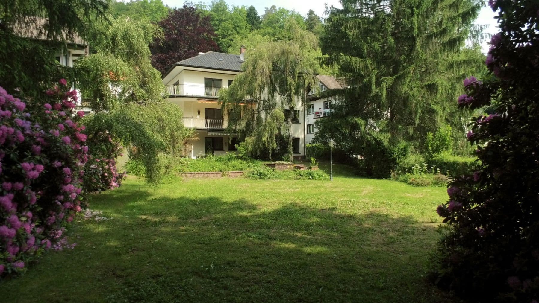 Pronájem bytu 4+1 130 m², Schwimmbadstraße 7, Bad Herrenalb, Bádensko-Württembersko Pronájem bytu 4+1 130 m², Schwimmbadstraße 7, Bad Herrenalb, Bádensko-Württembersko
