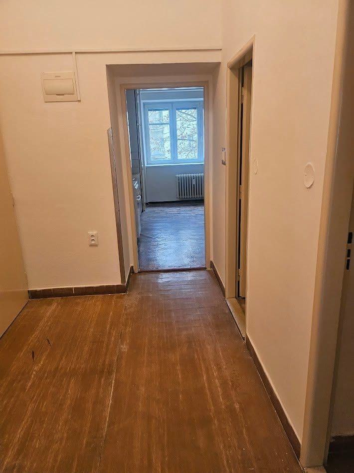 Pronájem bytu 2+1 61 m², třída Kpt. Jaroše, Brno, Jihomoravský kraj Pronájem bytu 2+1 61 m², třída Kpt. Jaroše, Brno, Jihomoravský kraj