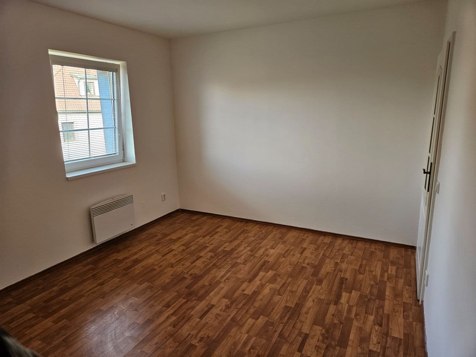 Pronájem bytu 2+1 53 m², Úhonická, Jeneč, Středočeský kraj Pronájem bytu 2+1 53 m², Úhonická, Jeneč, Středočeský kraj