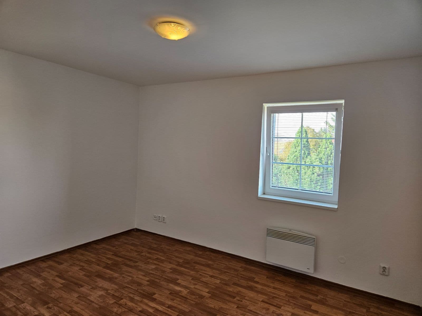 Pronájem bytu 2+1 53 m², Úhonická, Jeneč, Středočeský kraj Pronájem bytu 2+1 53 m², Úhonická, Jeneč, Středočeský kraj