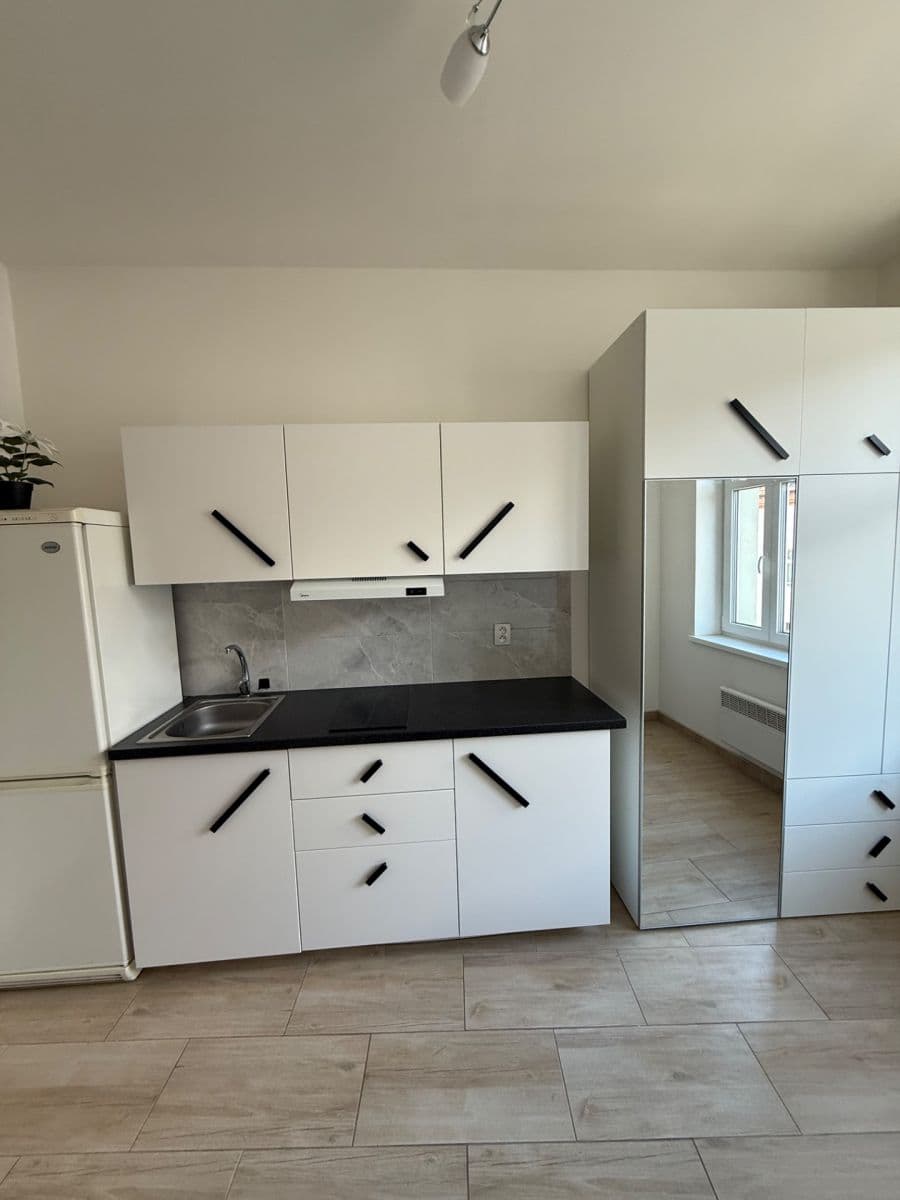Pronájem bytu 2+kk 35 m², Davídkova, Praha, Praha Pronájem bytu 2+kk 35 m², Davídkova, Praha, Praha