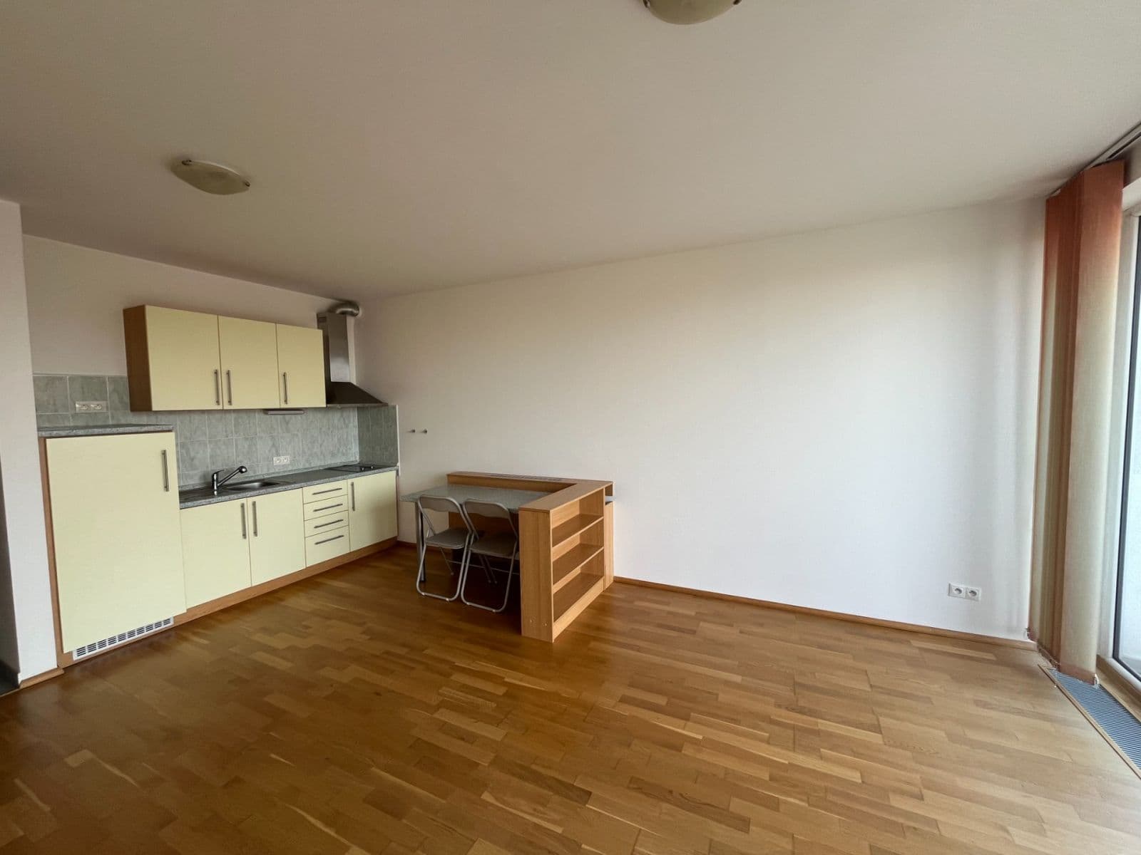 Pronájem bytu 1+kk 35 m², Rotavská, Praha, Praha Pronájem bytu 1+kk 35 m², Rotavská, Praha, Praha