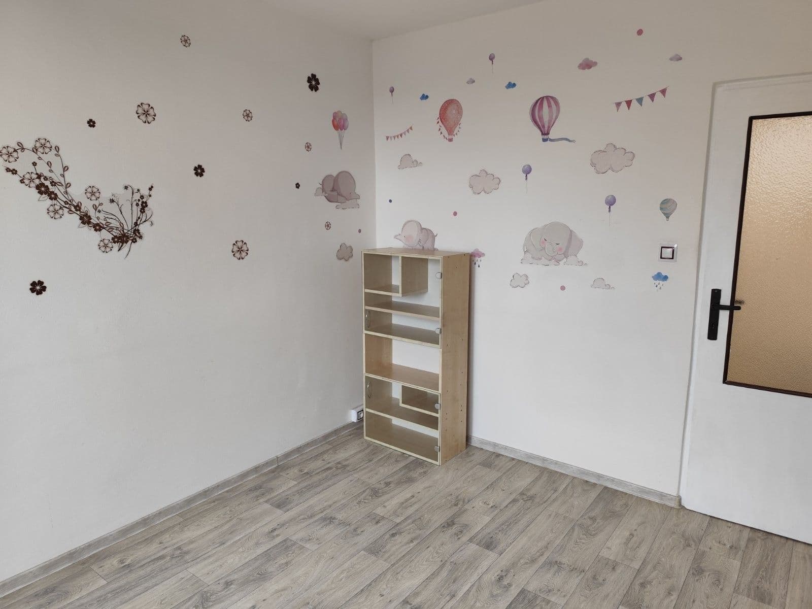 Pronájem bytu 3+1 79 m², Luční, Ivančice, Jihomoravský kraj Pronájem bytu 3+1 79 m², Luční, Ivančice, Jihomoravský kraj