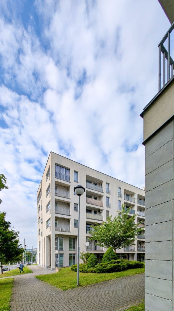 Pronájem bytu 1+kk 39 m², Březnická, Zlín, Zlínský kraj Pronájem bytu 1+kk 39 m², Březnická, Zlín, Zlínský kraj