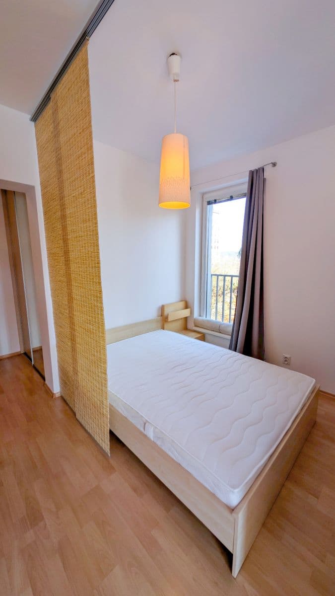 Pronájem bytu 1+kk 39 m², Březnická, Zlín, Zlínský kraj Pronájem bytu 1+kk 39 m², Březnická, Zlín, Zlínský kraj