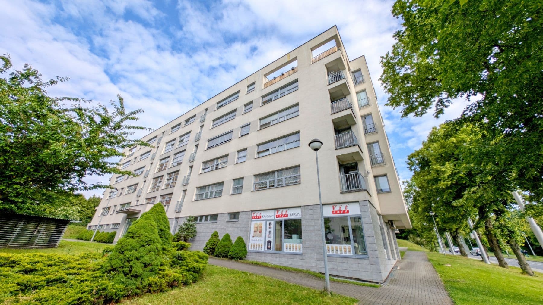 Pronájem bytu 1+kk 39 m², Březnická, Zlín, Zlínský kraj Pronájem bytu 1+kk 39 m², Březnická, Zlín, Zlínský kraj