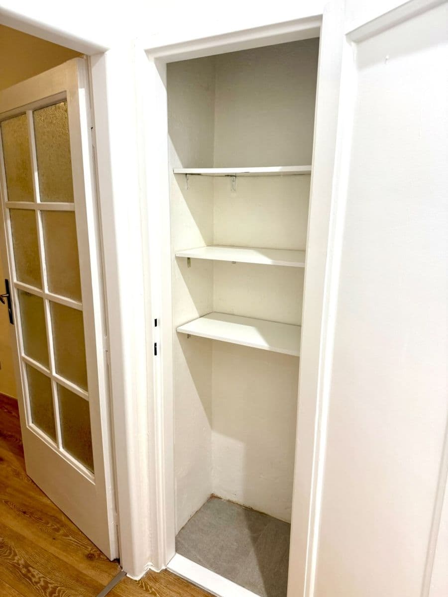 Pronájem bytu 1+kk 25 m², Libická, Praha, Praha Pronájem bytu 1+kk 25 m², Libická, Praha, Praha