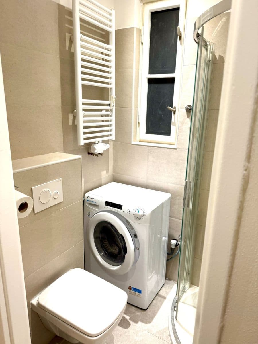 Pronájem bytu 1+kk 25 m², Libická, Praha, Praha Pronájem bytu 1+kk 25 m², Libická, Praha, Praha