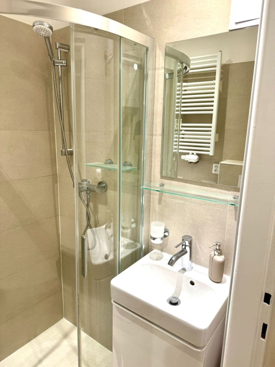 Pronájem bytu 1+kk 25 m², Libická, Praha, Praha Pronájem bytu 1+kk 25 m², Libická, Praha, Praha