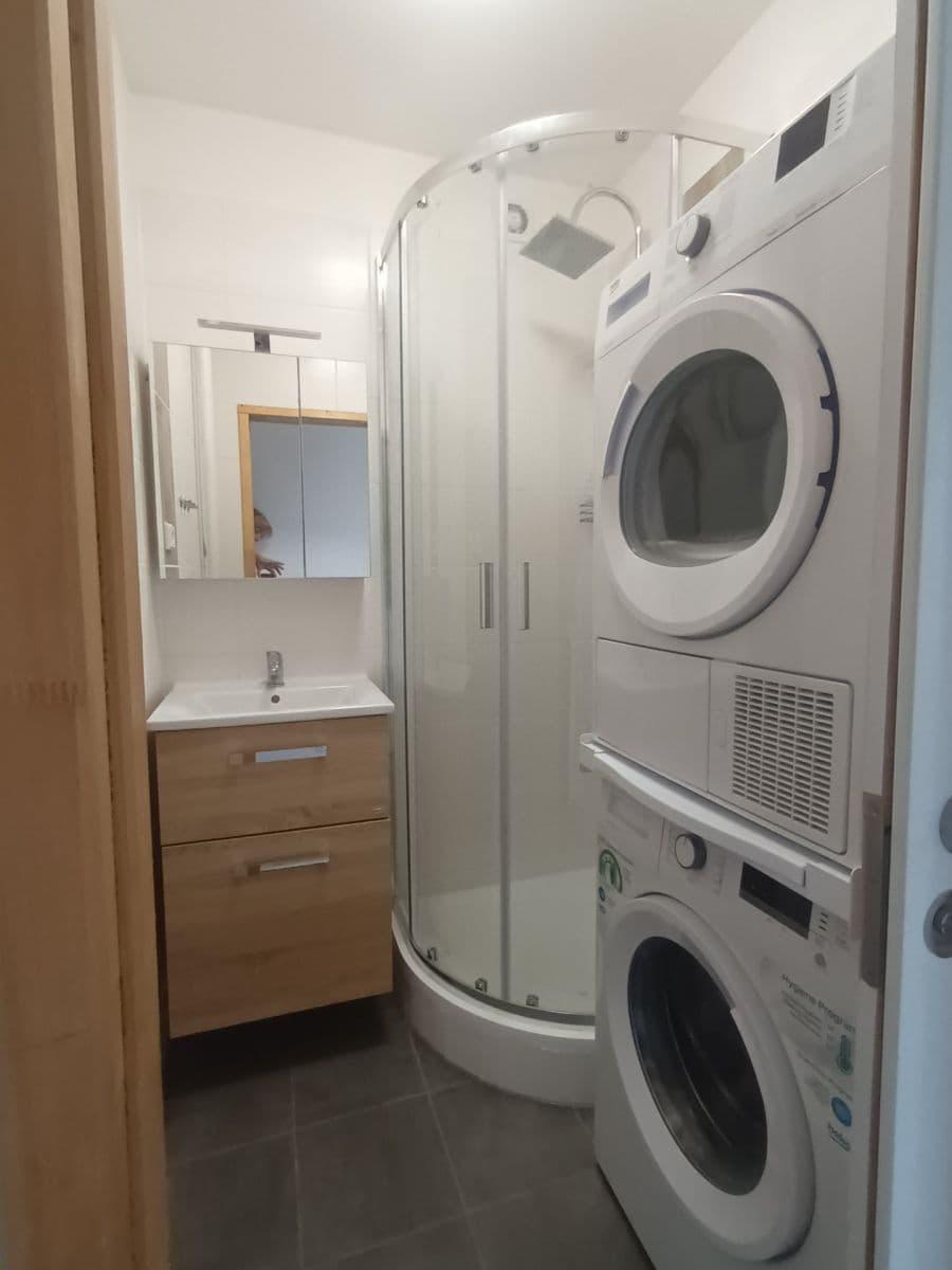 Pronájem bytu 2+1 55 m², Zelenečská, Praha, Praha Pronájem bytu 2+1 55 m², Zelenečská, Praha, Praha