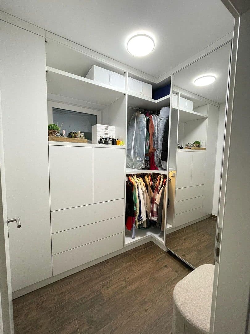 Prodej bytu 4+1 120 m², Mülheim an der Ruhr, Severní Porýní-Vestfálsko Prodej bytu 4+1 120 m², Mülheim an der Ruhr, Severní Porýní-Vestfálsko