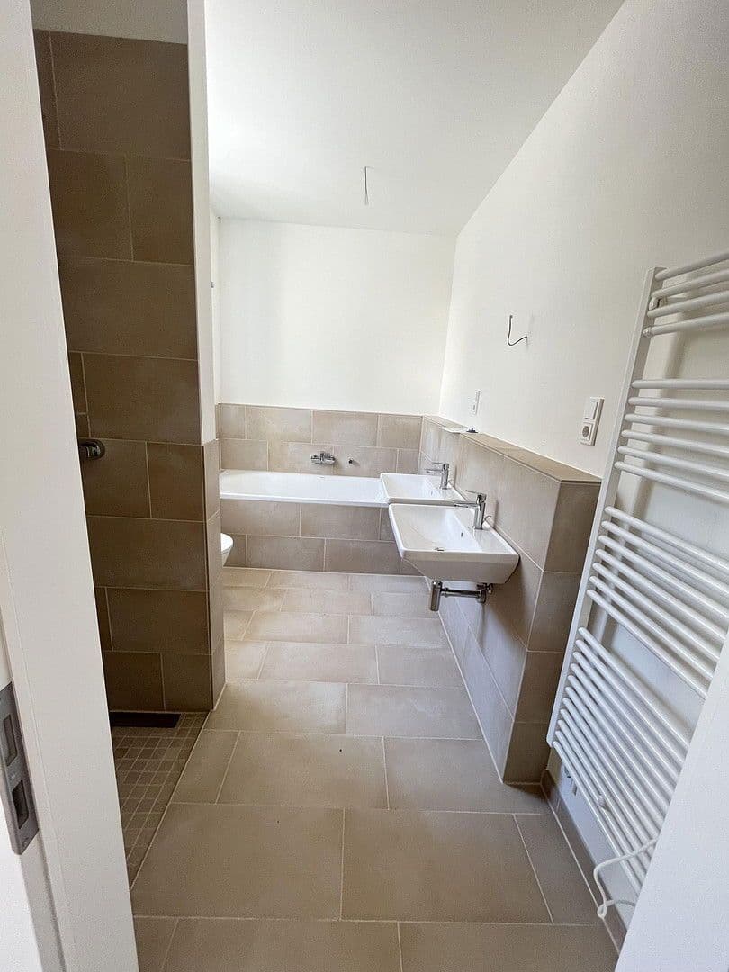 Pronájem bytu 3+1 88 m², Hafenstraße, Markkleeberg, Sasko Pronájem bytu 3+1 88 m², Hafenstraße, Markkleeberg, Sasko