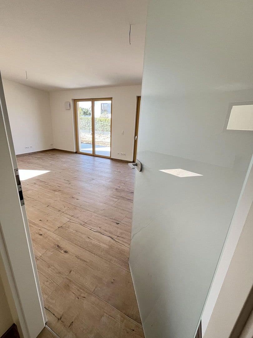 Pronájem bytu 3+1 88 m², Hafenstraße, Markkleeberg, Sasko Pronájem bytu 3+1 88 m², Hafenstraße, Markkleeberg, Sasko