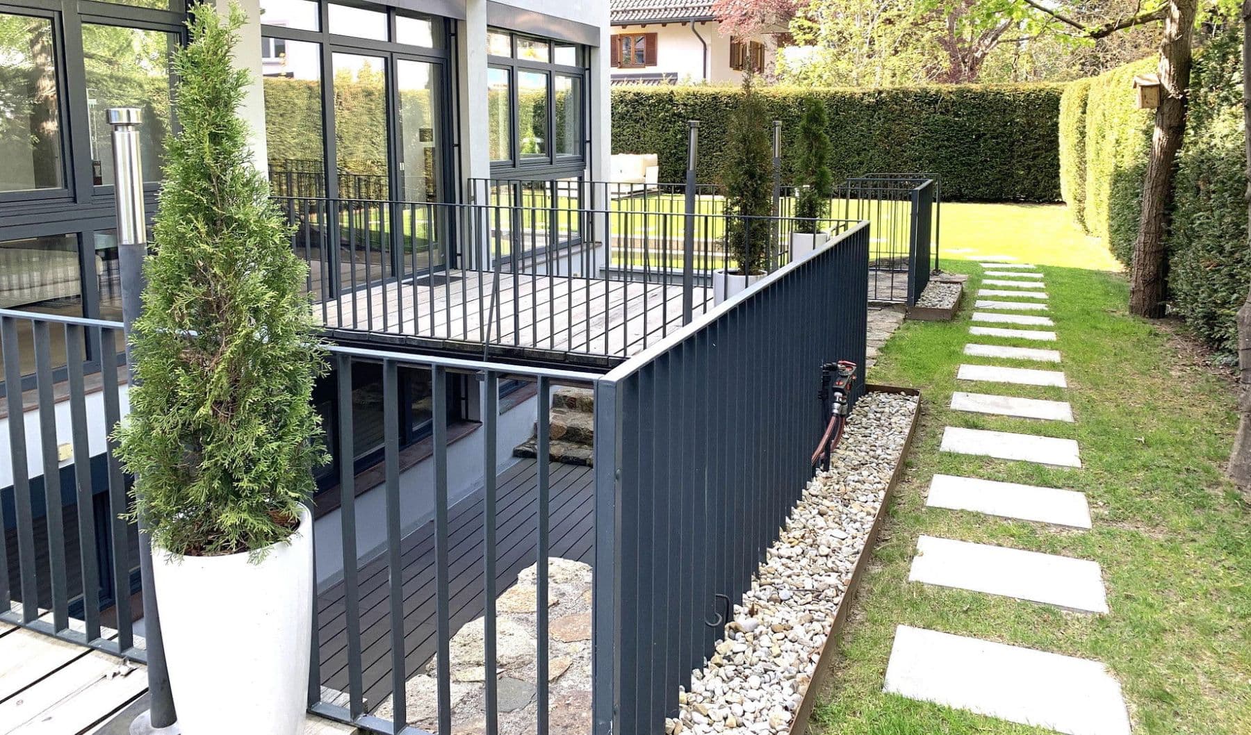 Pronájem bytu 4+1 258 m², Menzinger Straße 130, München, Bavorsko Pronájem bytu 4+1 258 m², Menzinger Straße 130, München, Bavorsko