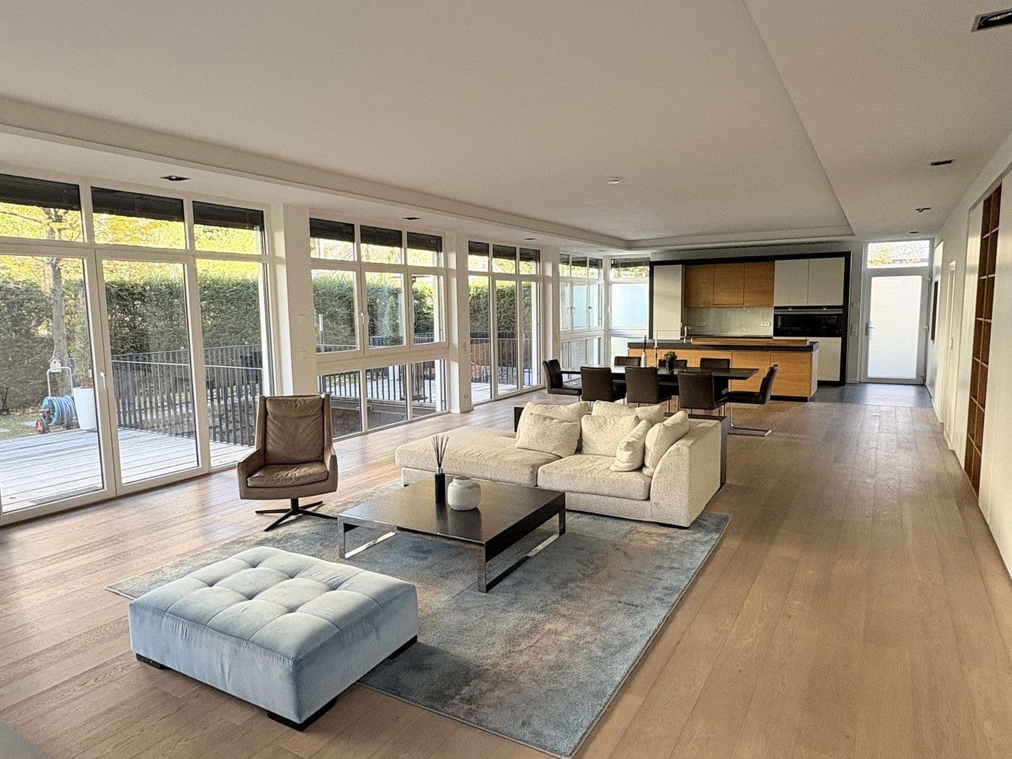 Pronájem bytu 4+1 258 m², Menzinger Straße 130, München, Bavorsko Pronájem bytu 4+1 258 m², Menzinger Straße 130, München, Bavorsko