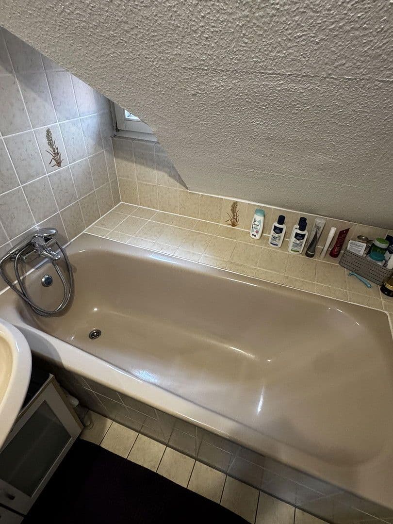 Pronájem bytu 2+kk 55 m², Petersstrasse 59-61, Krefeld, Severní Porýní-Vestfálsko Pronájem bytu 2+kk 55 m², Petersstrasse 59-61, Krefeld, Severní Porýní-Vestfálsko