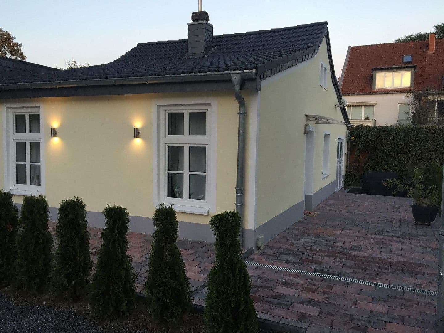 Prodej domu 333 m², pozemek 619 m², Düsseldorfer Landstr. 161, Duisburg, Severní Porýní-Vestfálsko Prodej domu 333 m², pozemek 619 m², Düsseldorfer Landstr. 161, Duisburg, Severní Porýní-Vestfálsko