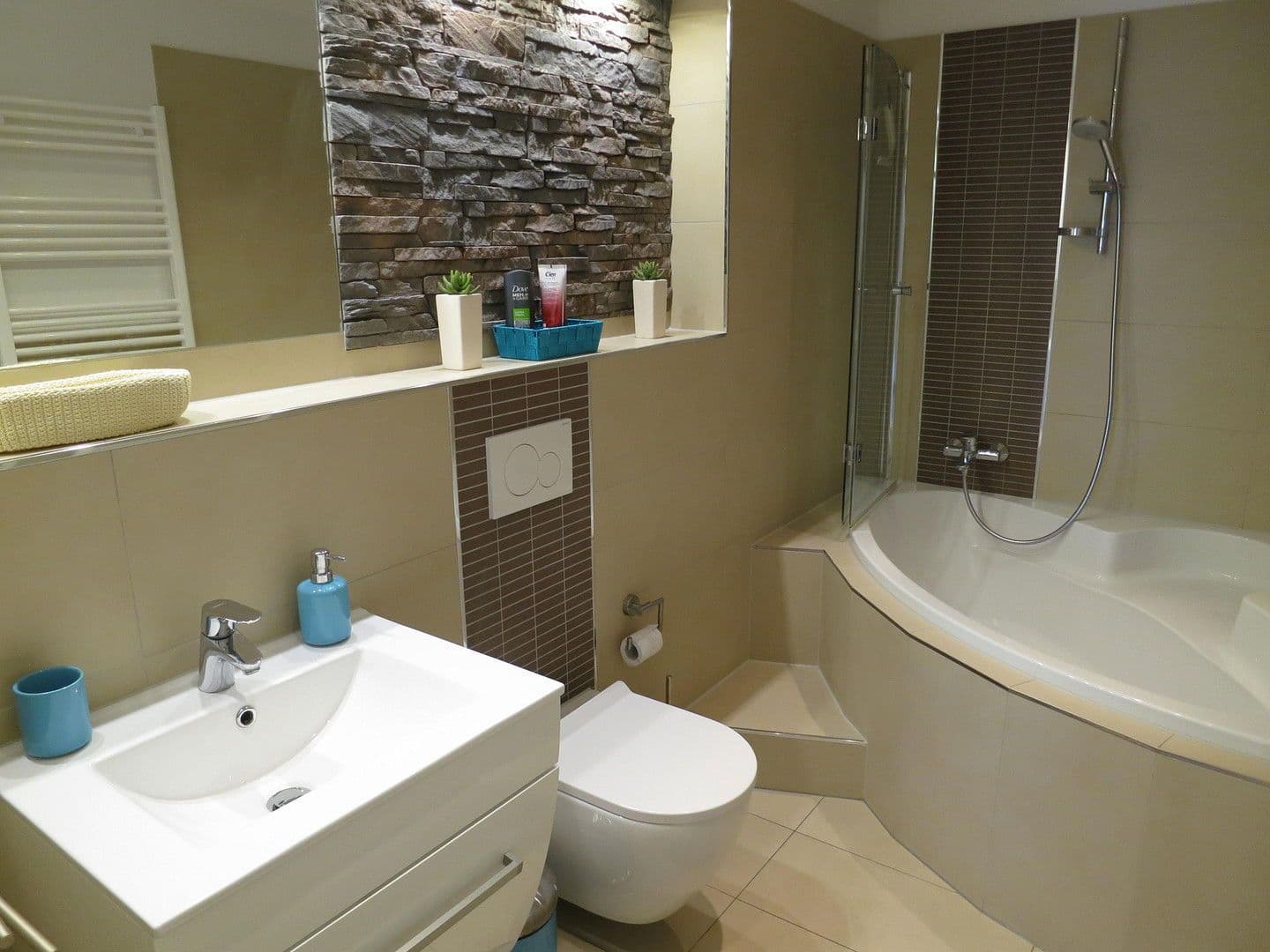 Prodej domu 333 m², pozemek 619 m², Düsseldorfer Landstr. 161, Duisburg, Severní Porýní-Vestfálsko Prodej domu 333 m², pozemek 619 m², Düsseldorfer Landstr. 161, Duisburg, Severní Porýní-Vestfálsko