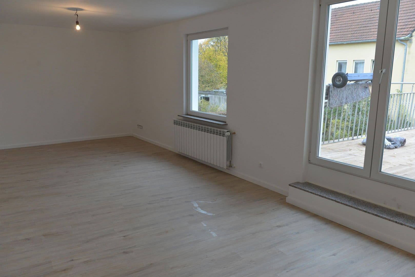 Prodej domu 333 m², pozemek 619 m², Düsseldorfer Landstr. 161, Duisburg, Severní Porýní-Vestfálsko Prodej domu 333 m², pozemek 619 m², Düsseldorfer Landstr. 161, Duisburg, Severní Porýní-Vestfálsko