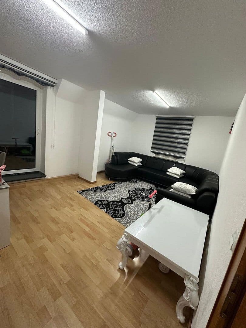 Pronájem bytu 2+1 80 m², Sehnde, Dolní Sasko Pronájem bytu 2+1 80 m², Sehnde, Dolní Sasko