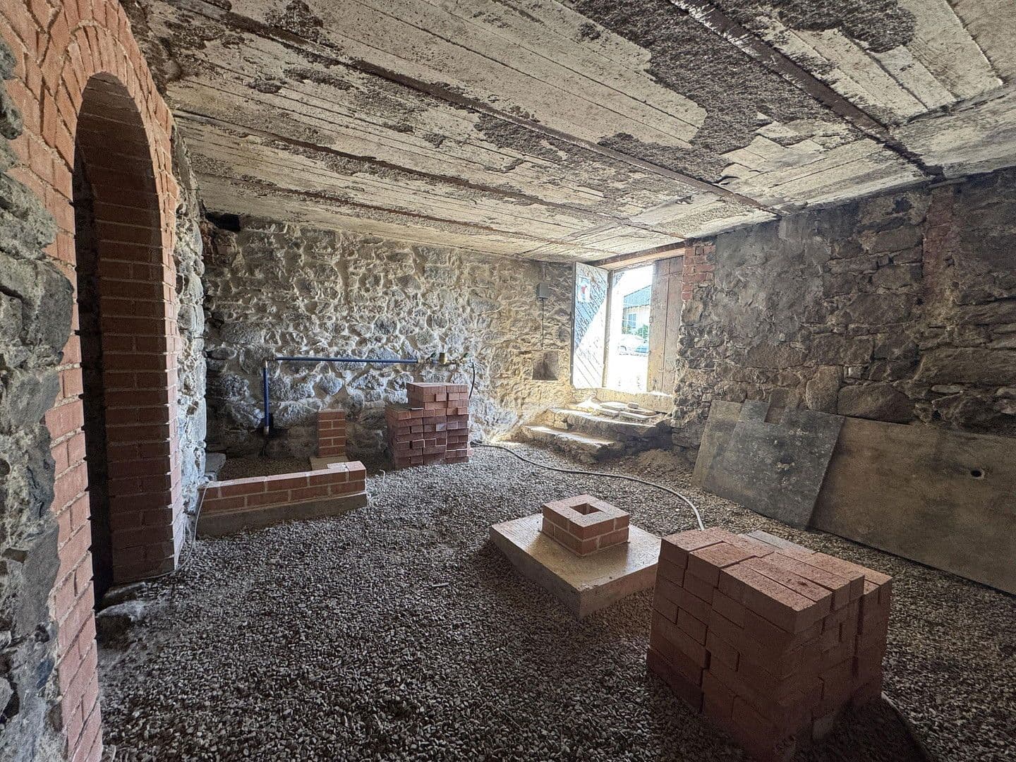 Prodej domu 170 m², pozemek 436 m², Meudt, Porýní-Falc Prodej domu 170 m², pozemek 436 m², Meudt, Porýní-Falc