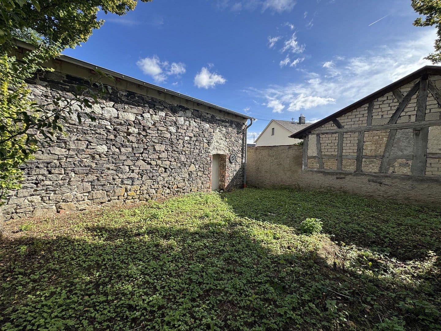 Prodej domu 170 m², pozemek 436 m², Meudt, Porýní-Falc Prodej domu 170 m², pozemek 436 m², Meudt, Porýní-Falc