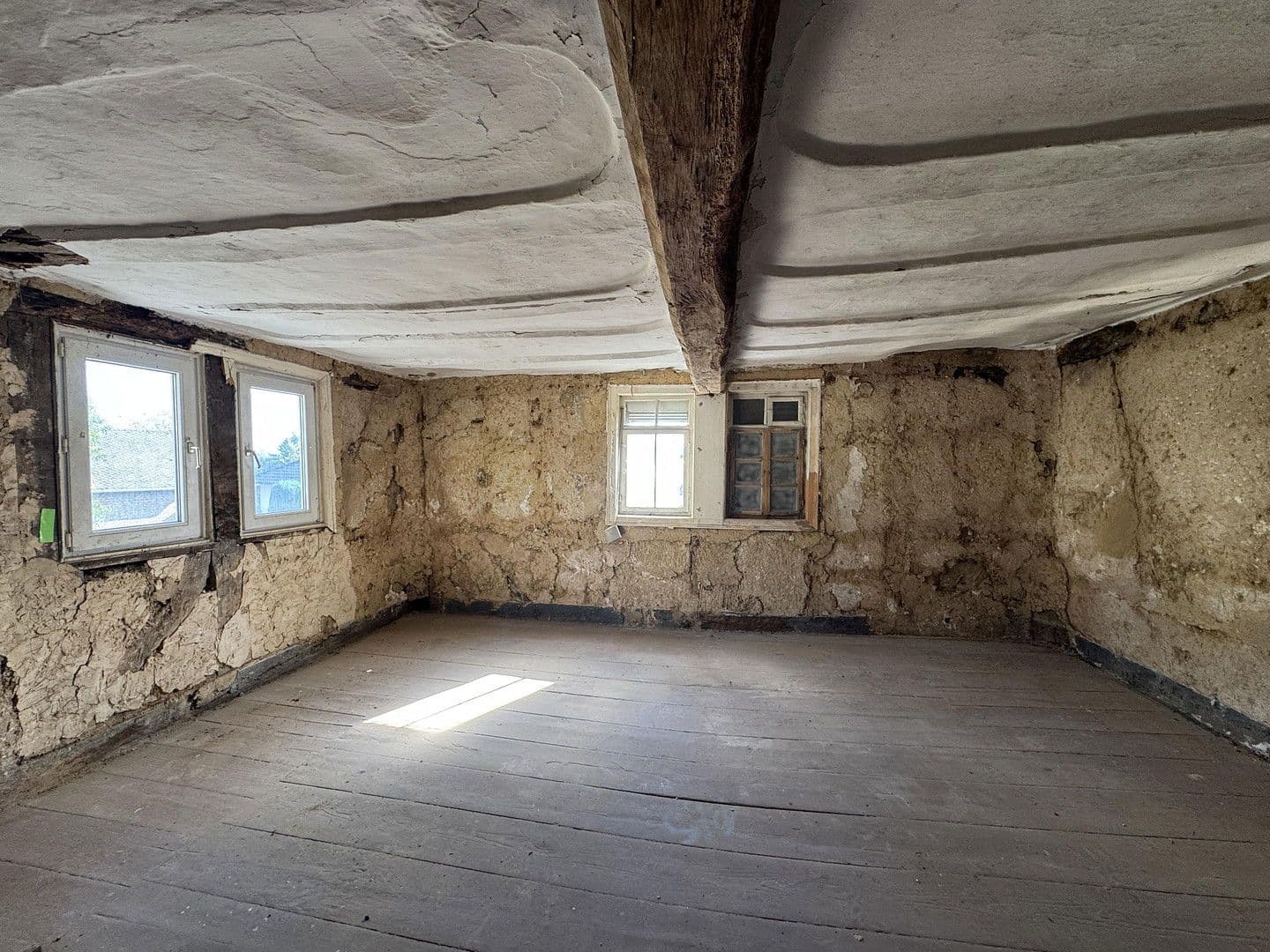 Prodej domu 170 m², pozemek 436 m², Meudt, Porýní-Falc Prodej domu 170 m², pozemek 436 m², Meudt, Porýní-Falc