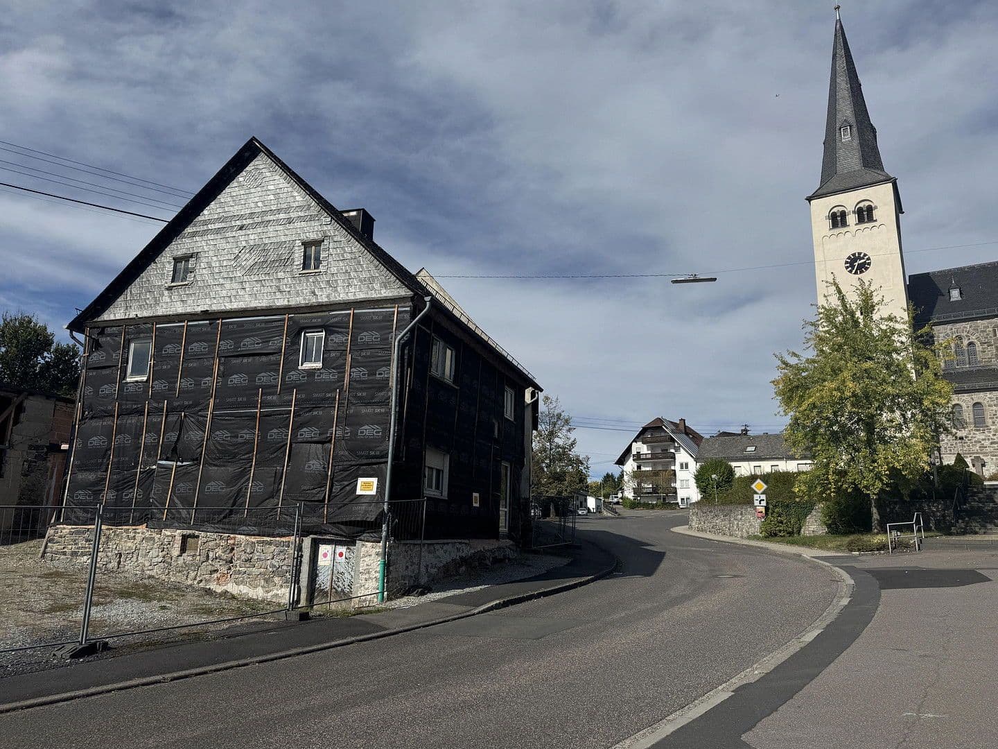 Prodej domu 170 m², pozemek 436 m², Meudt, Porýní-Falc Prodej domu 170 m², pozemek 436 m², Meudt, Porýní-Falc