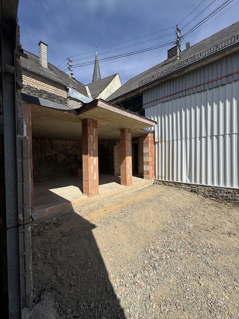 Prodej domu 170 m², pozemek 436 m², Meudt, Porýní-Falc Prodej domu 170 m², pozemek 436 m², Meudt, Porýní-Falc