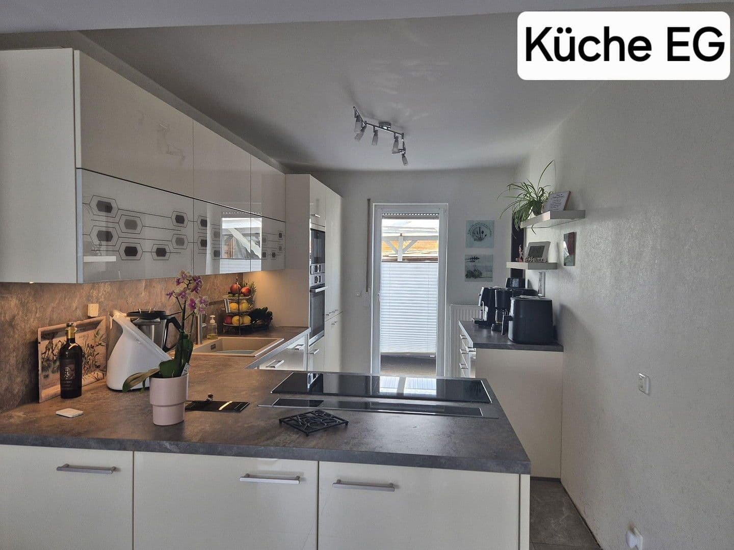 Prodej domu 160 m², pozemek 1.090 m², Rheinböllen, Porýní-Falc Prodej domu 160 m², pozemek 1.090 m², Rheinböllen, Porýní-Falc