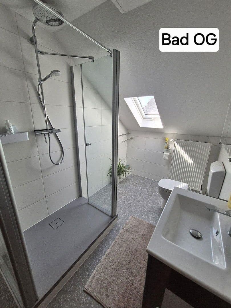 Prodej domu 160 m², pozemek 1.090 m², Rheinböllen, Porýní-Falc Prodej domu 160 m², pozemek 1.090 m², Rheinböllen, Porýní-Falc