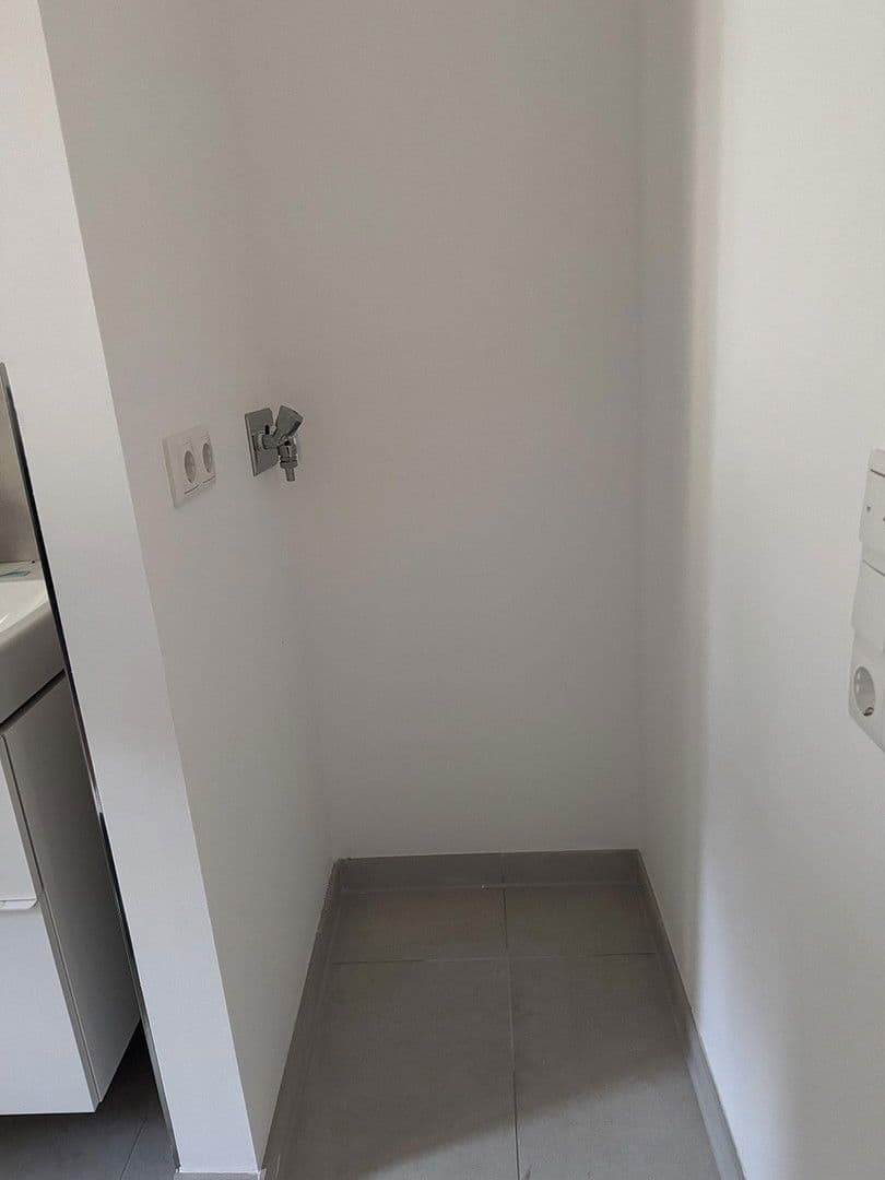 Pronájem bytu 2+1 60 m², Schmitz Hübsch 55, Magdeburg, Sasko-Anhaltsko Pronájem bytu 2+1 60 m², Schmitz Hübsch 55, Magdeburg, Sasko-Anhaltsko