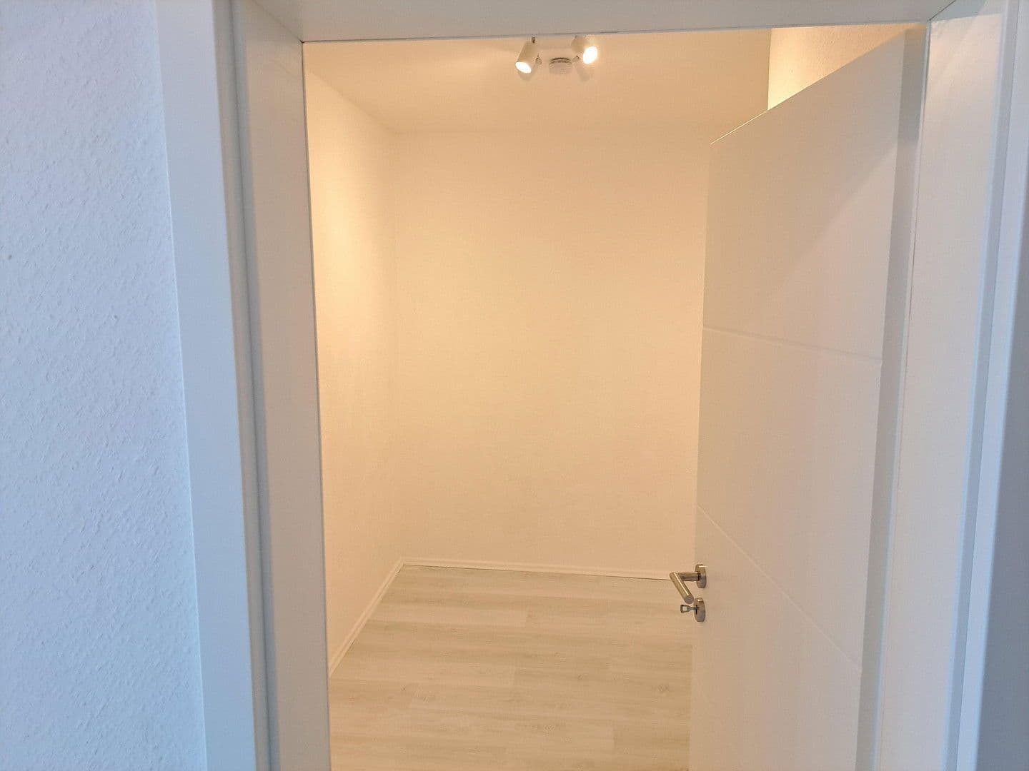 Pronájem bytu 2+kk 88 m², Im Falkenhorst 8, Köln, Severní Porýní-Vestfálsko Pronájem bytu 2+kk 88 m², Im Falkenhorst 8, Köln, Severní Porýní-Vestfálsko