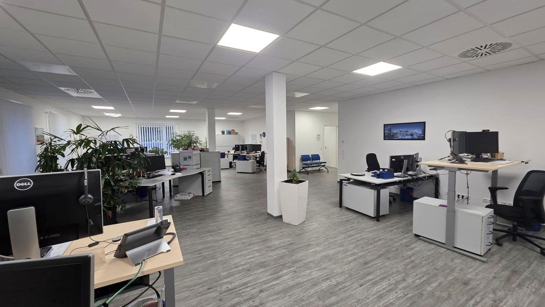 Pronájem kanceláře 800 m², Am Bahnhof 22, Wächtersbach, Hessen Pronájem kanceláře 800 m², Am Bahnhof 22, Wächtersbach, Hessen