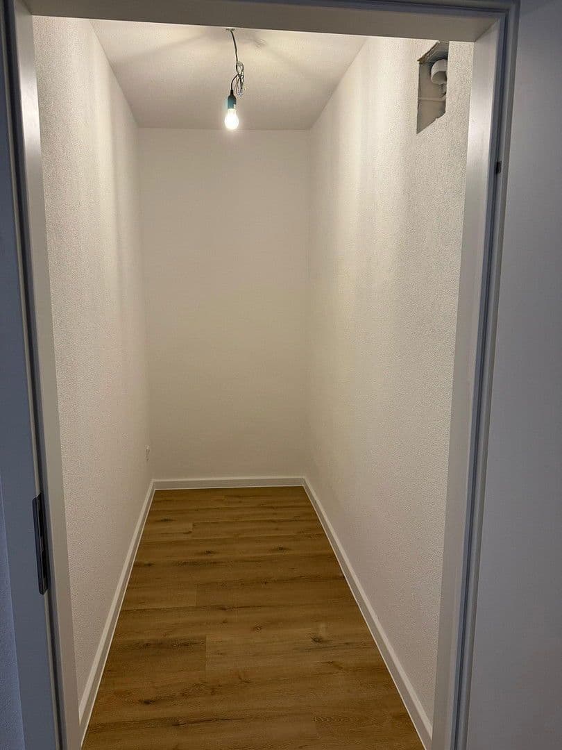 Pronájem bytu 4+1 95 m², Linden, Hessen Pronájem bytu 4+1 95 m², Linden, Hessen